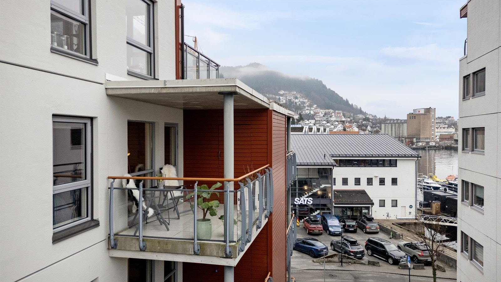 Butikk og treningssenteret Sats ligger i umiddelbar nærhet. Galleribilde