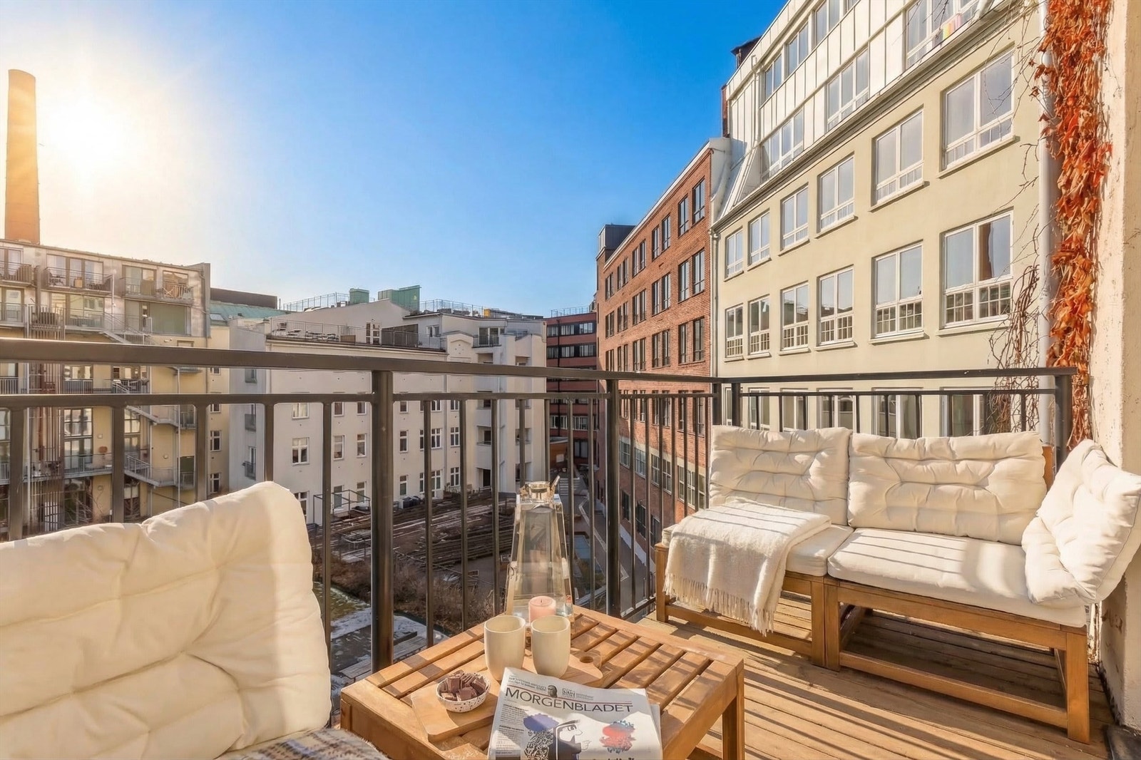 Nora Larsen Rørvik v/ Eiendomsmegler Krogsveen har gleden av å presentere Gøteborggata 8A! Foto: Alejandro Villanueva Galleribilde