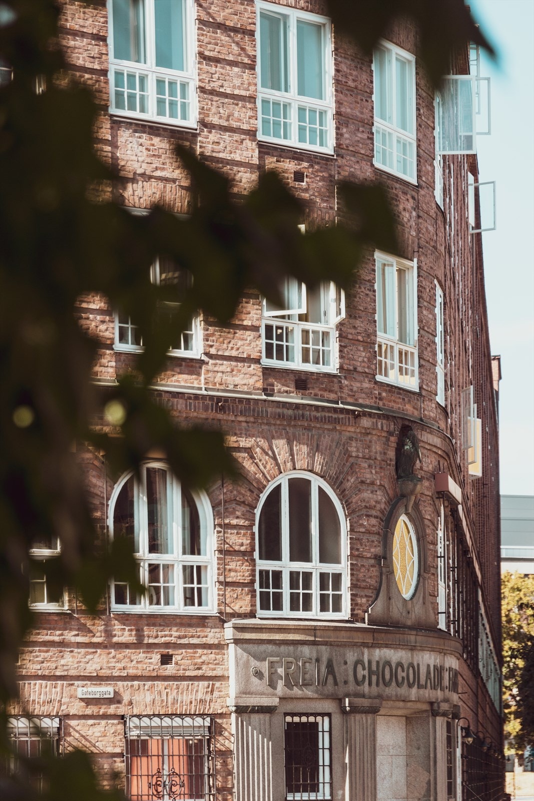 Her bor man med Freia Sjokolade Fabrikk som nærmeste nabo. Galleribilde
