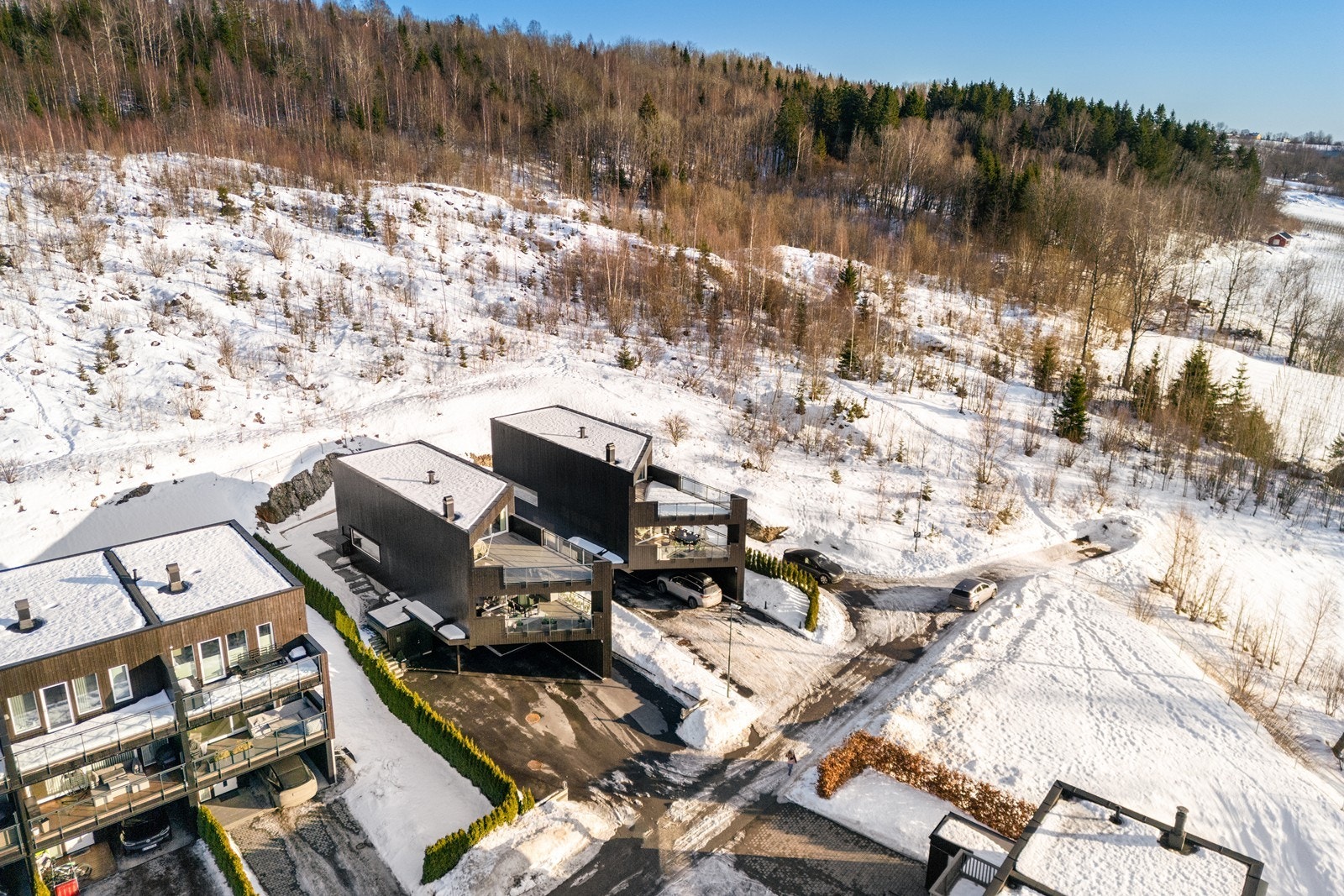 Boligen ligger i en blindvei og er et eldorado for barn, med mange muligheter for nye lekekamerater bortover i gaten. Galleribilde