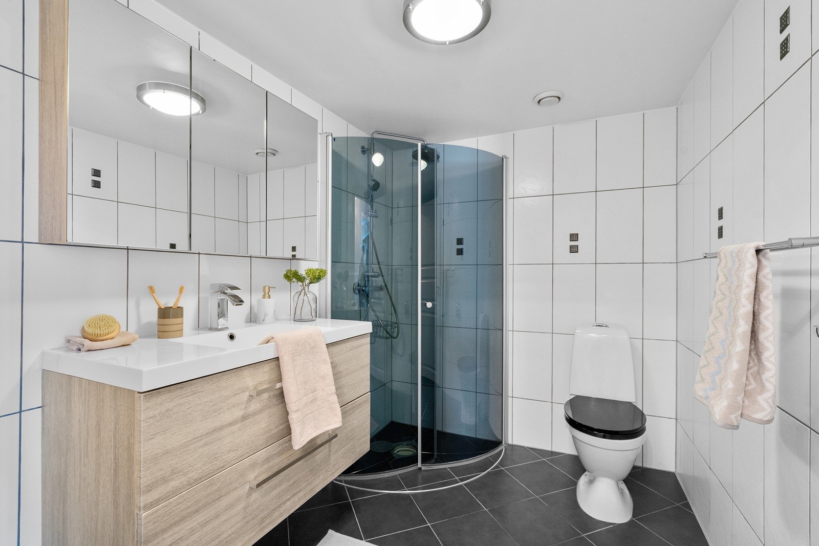 Flislagt bad Galleribilde