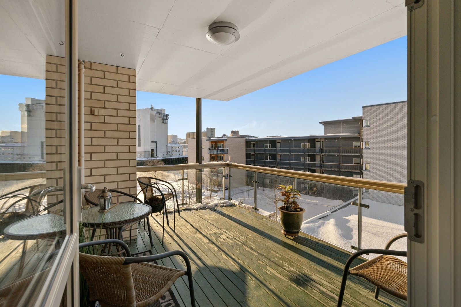 Romslig terrasse på ca 12 kvm. Galleribilde
