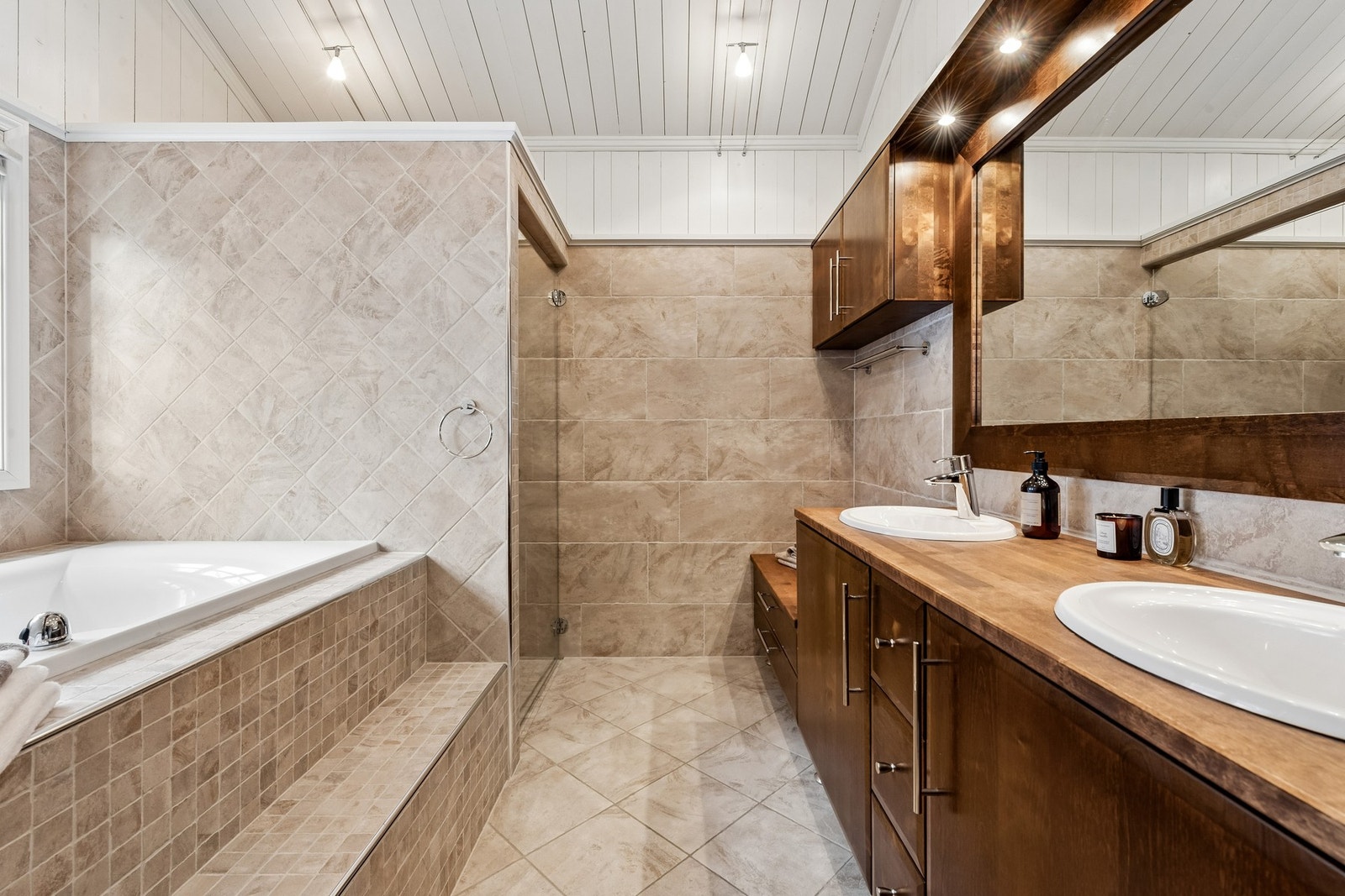 Bad tilknyttet hovedsoverom Galleribilde