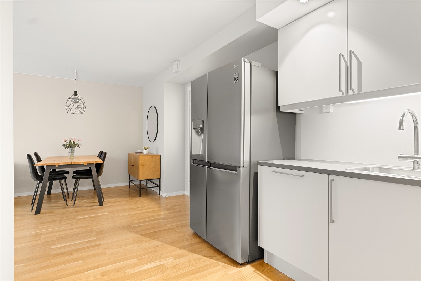 Åpen løsning mot stue Galleribilde