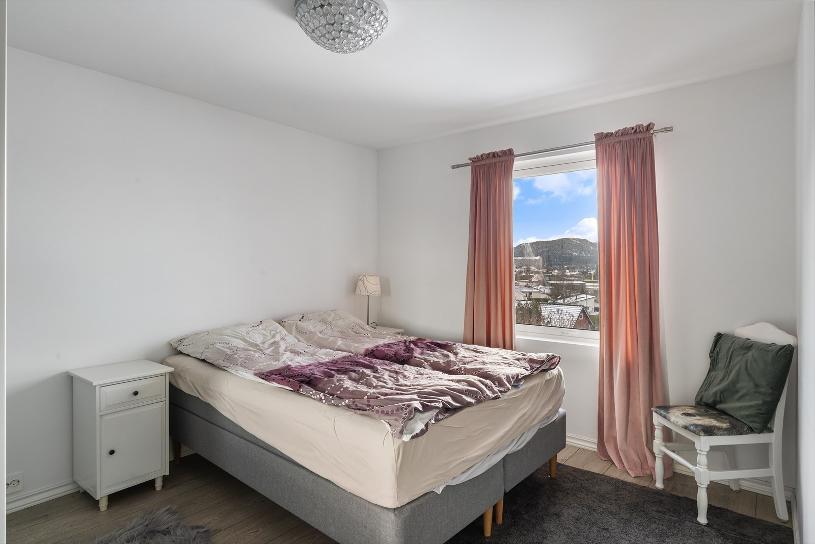 Soverom i hovedetasjen. Galleribilde