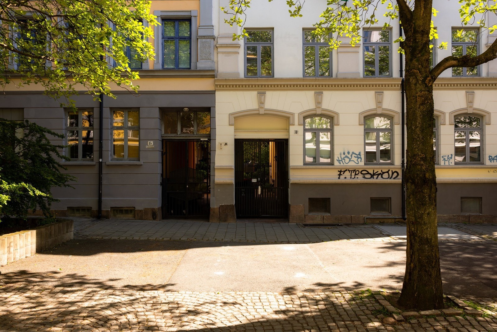 Velkommen til Sverdrups Gate 17B! Området er kjent for sitt pulserende liv med kafeer, barer og spennende butikker. Galleribilde