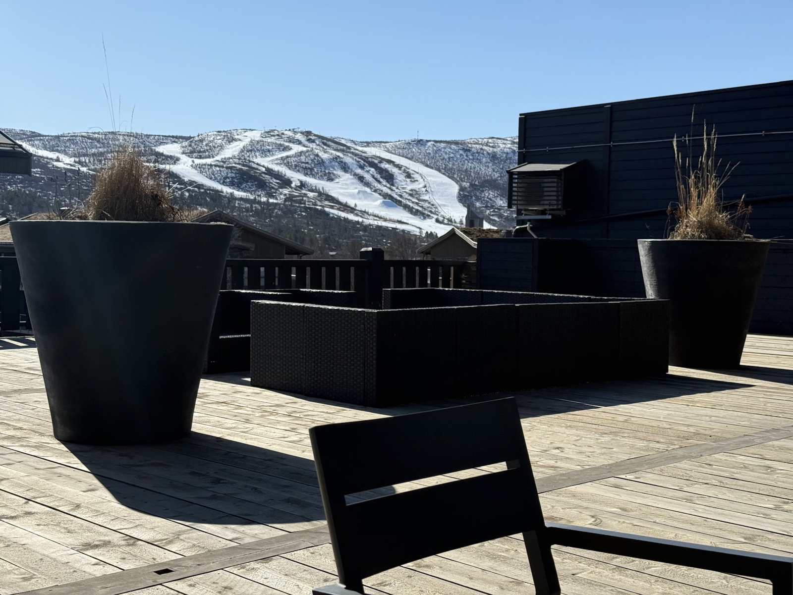 Nyt livet i fjellheimen. Galleribilde