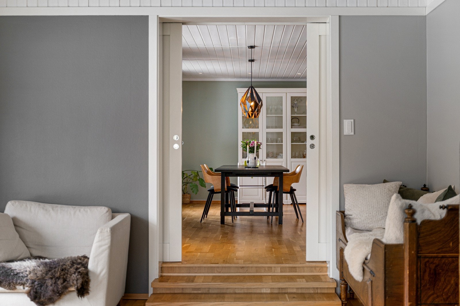 God sammenheng mellom stue og spisestue Galleribilde