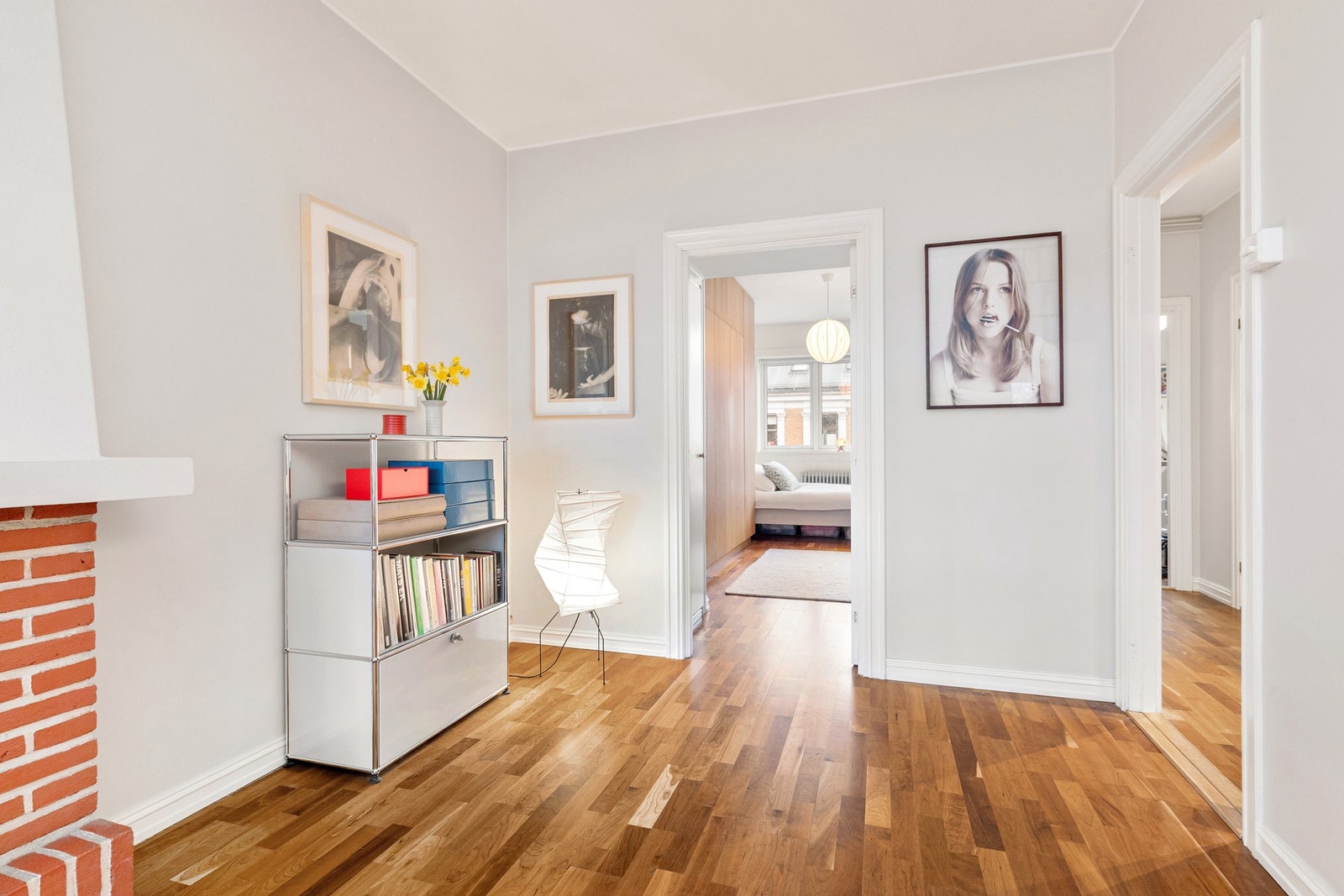 Varmtvann, fyring, internett og kabel-TV er inkludert i fellesutgiftene. Galleribilde