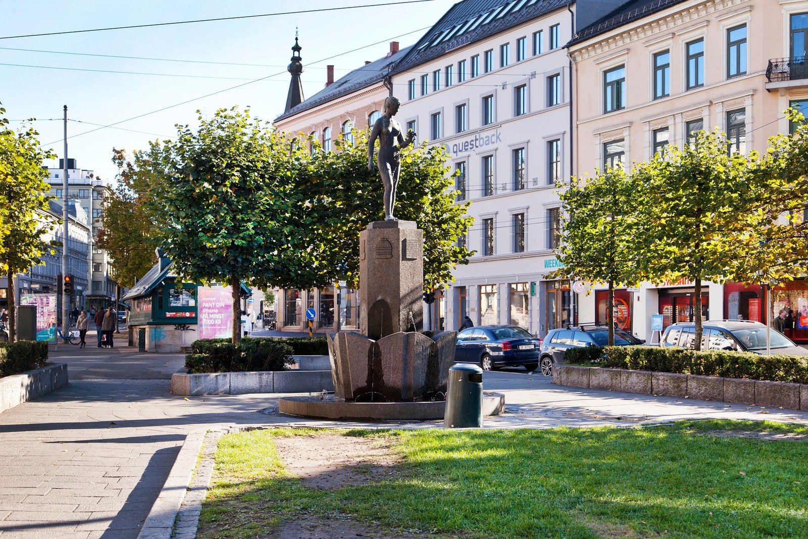 I Bogstadveien finner du et rikelig utvalg av klesforretninger, kaféer og restauranter. Galleribilde