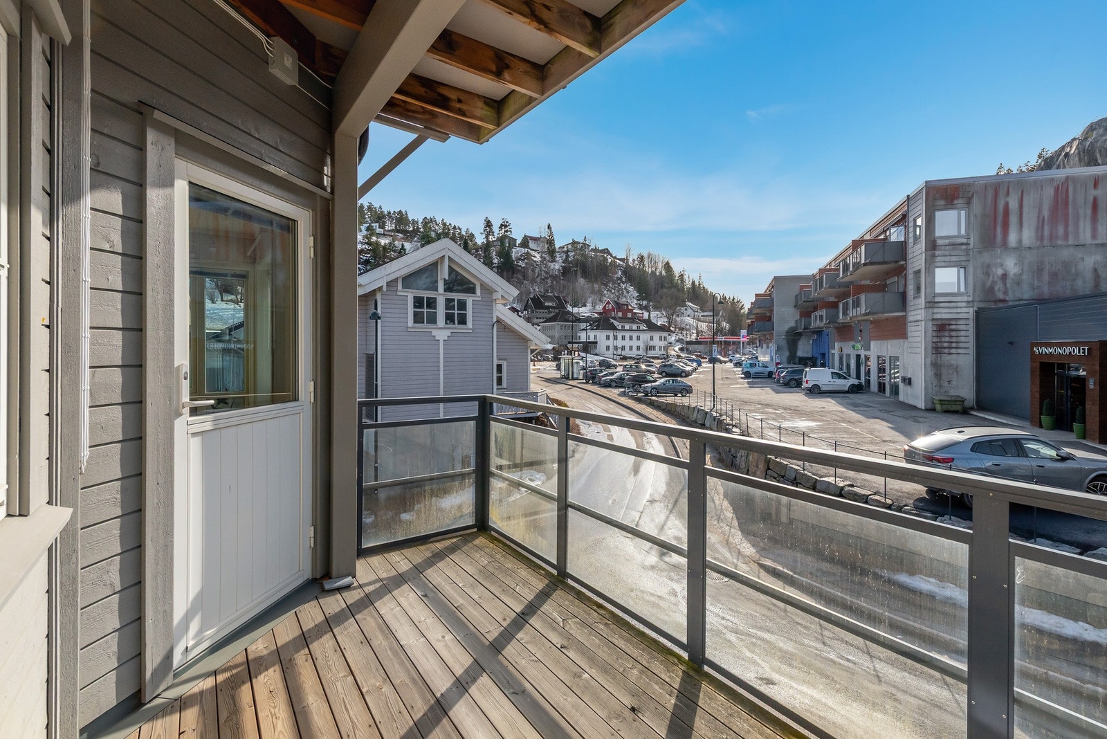 Her kan kaffekoppen nytes i gode solforhold. Galleribilde