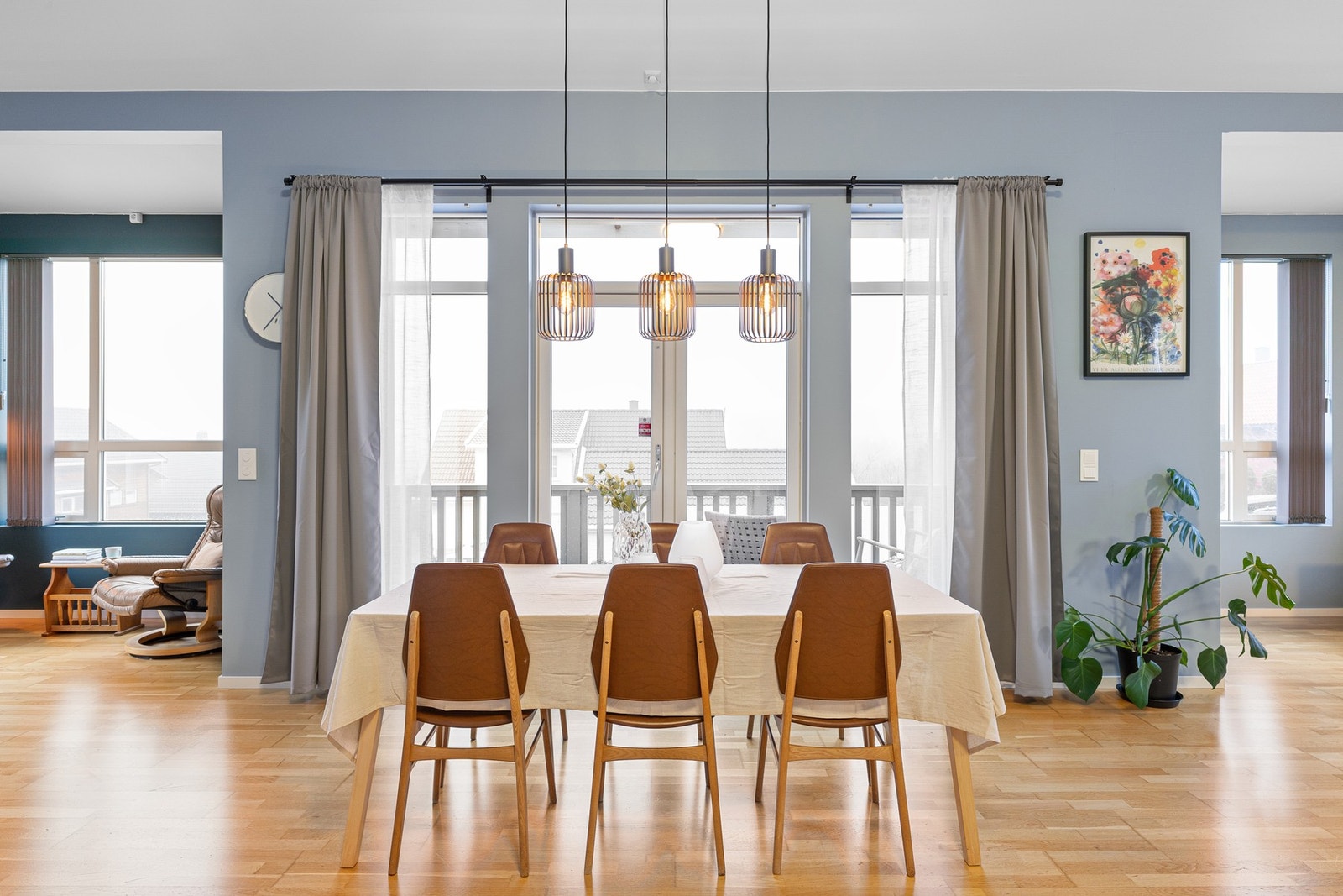 Rommet innbyr til rolige stunder, samt sosiale sammenkomster. Galleribilde