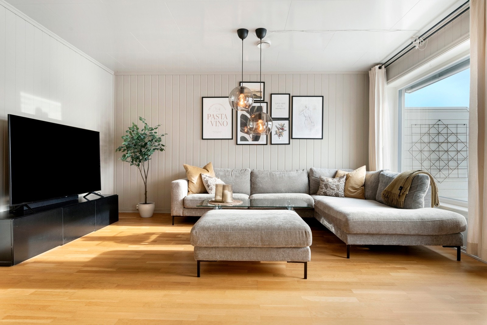 Elektrisk oppvarming i tillegg til vedfyring. Galleribilde