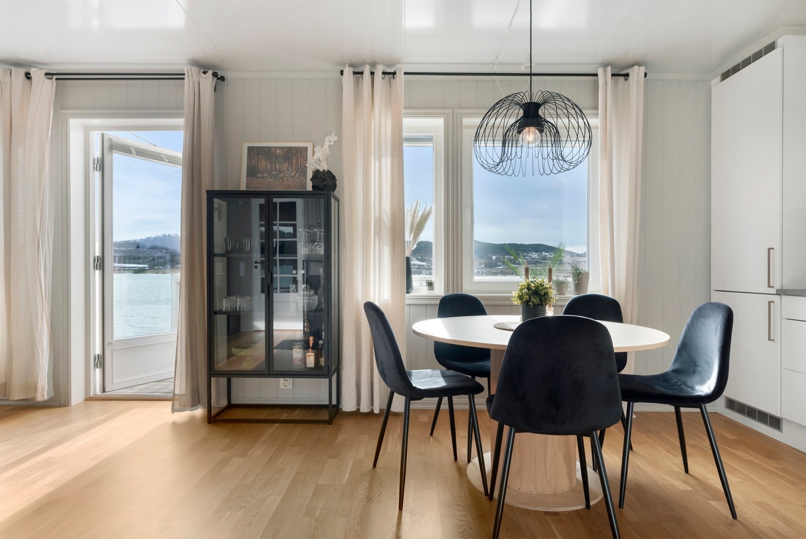 Spisebord Galleribilde