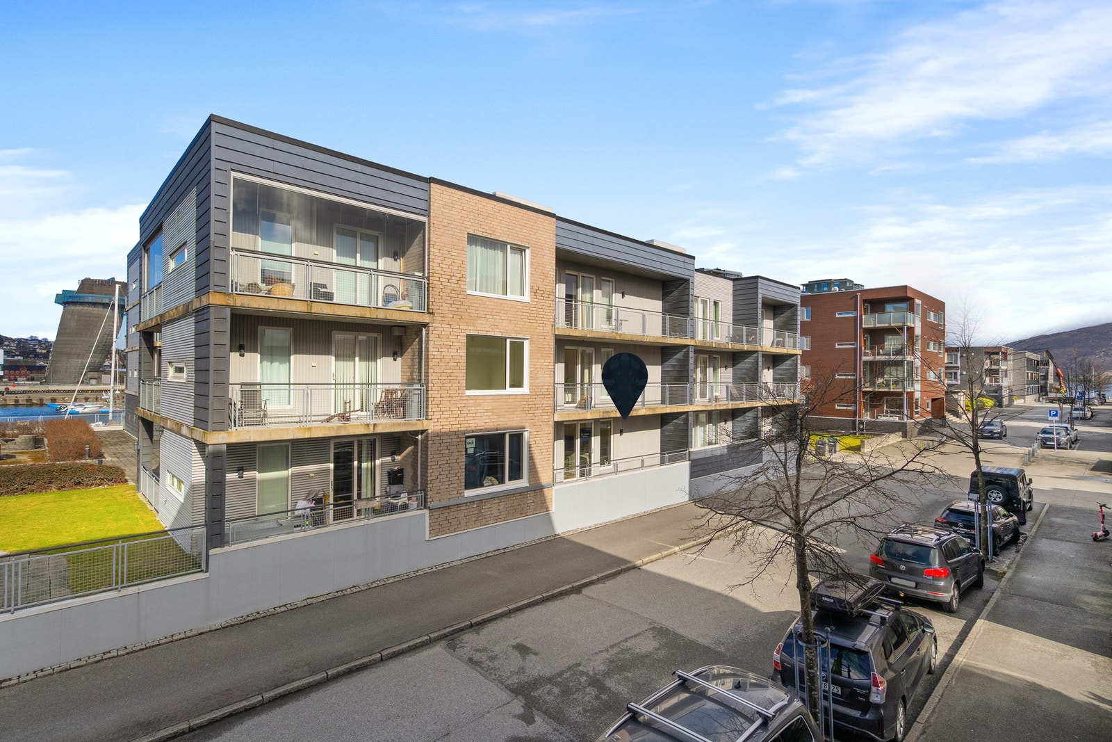 Fine fellesområder og nyere bebyggelse. Galleribilde