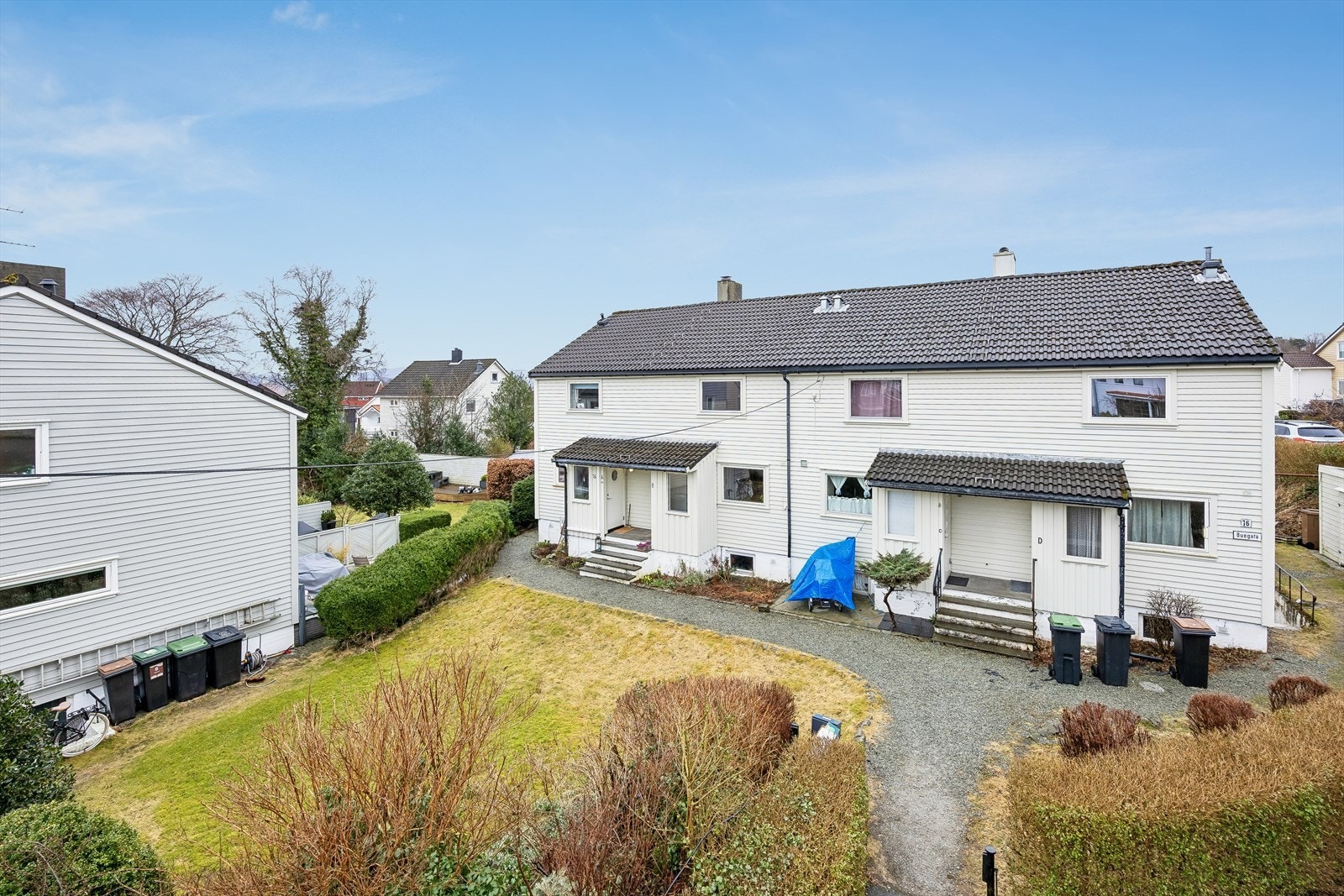 Buegata 16 består av 4 rekkehus Galleribilde