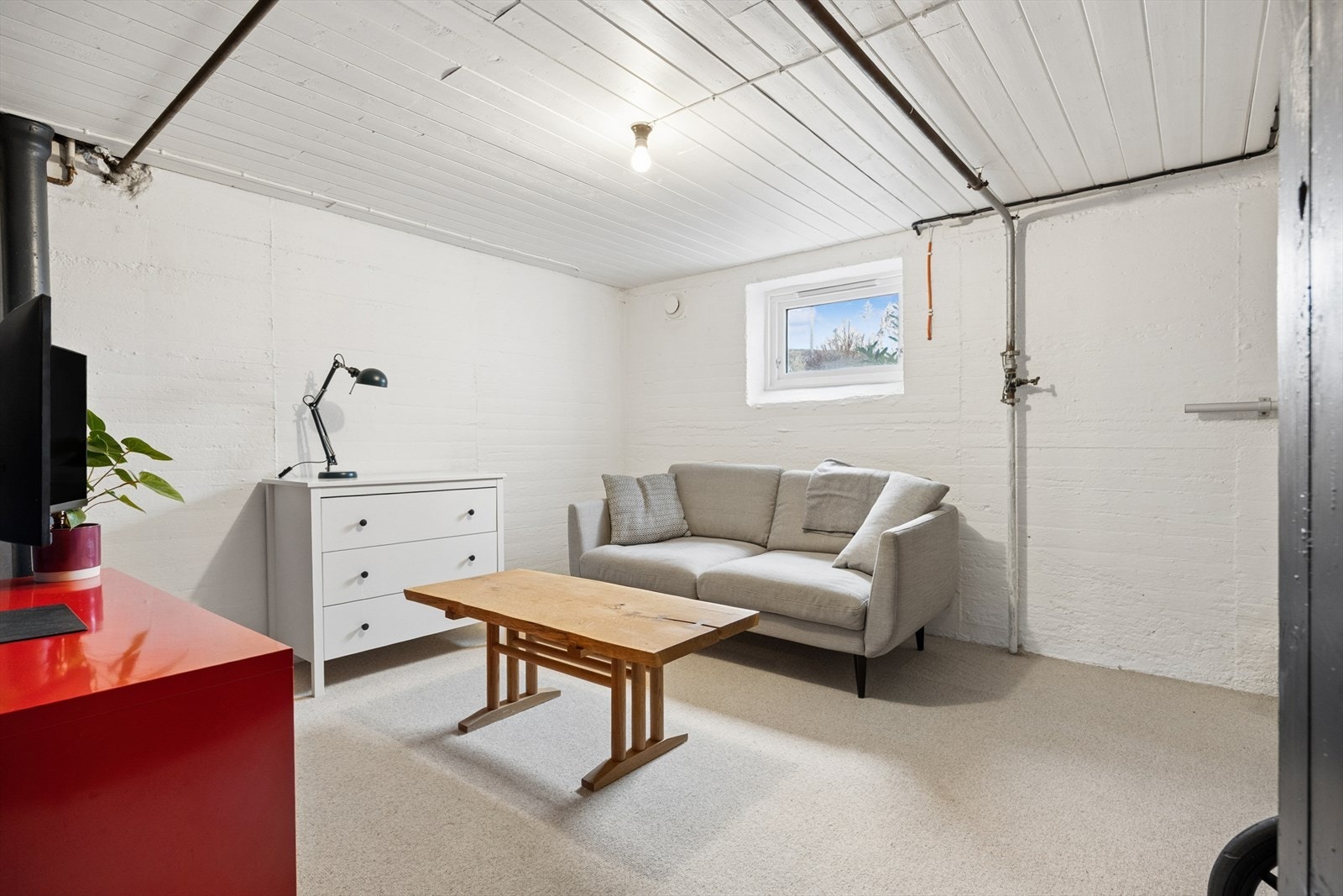 Hobbyrom/kjellerstue, kjekt tilleggsareal (rommet er ikke omsøkt, og tilfredsstiller ikke krav til rom for varig opphold) Galleribilde