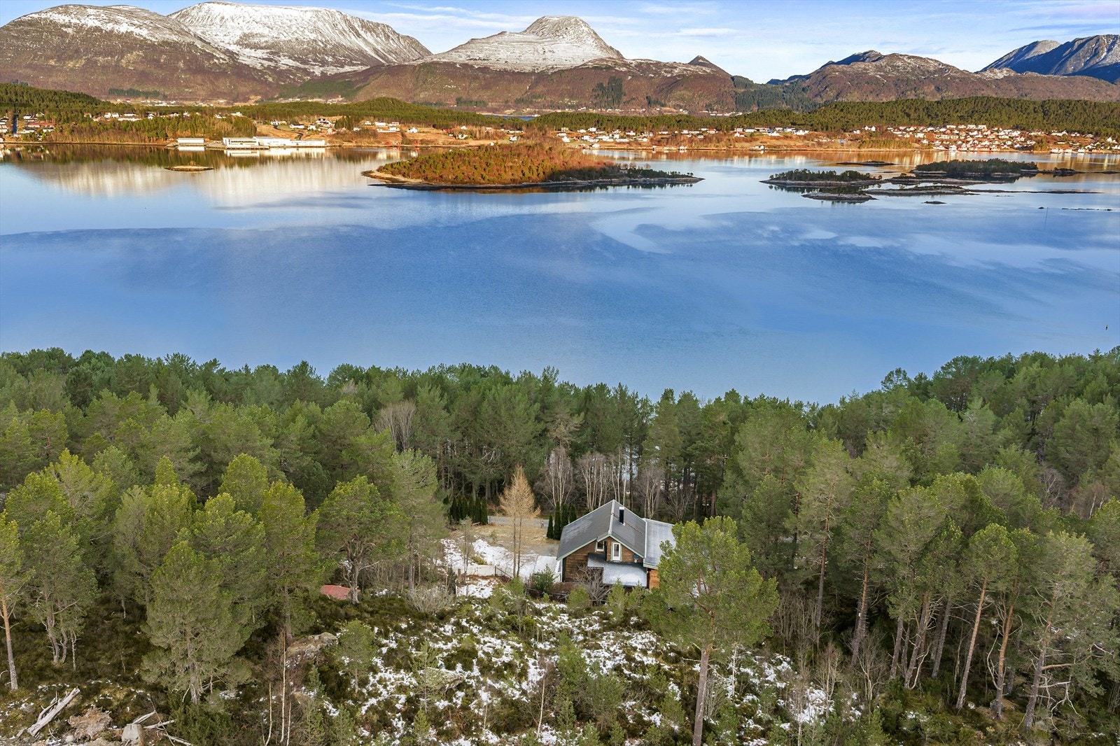 DJI_20260128122447_0018_D_PESMAVIC4.jpg Galleribilde