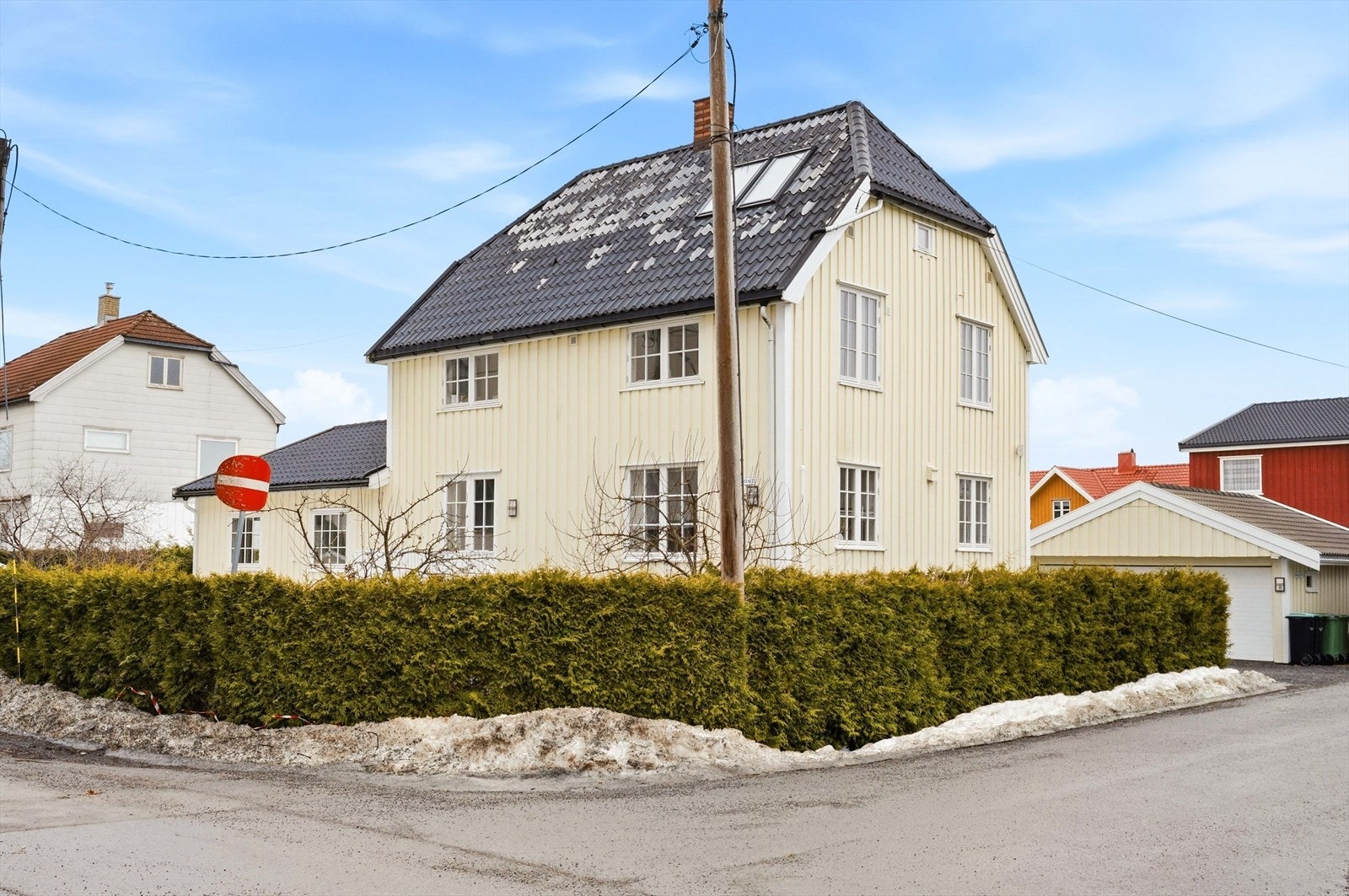 Kort gangavstand til Lillestrøm sentrum, tog, skoler og barnehager. Galleribilde