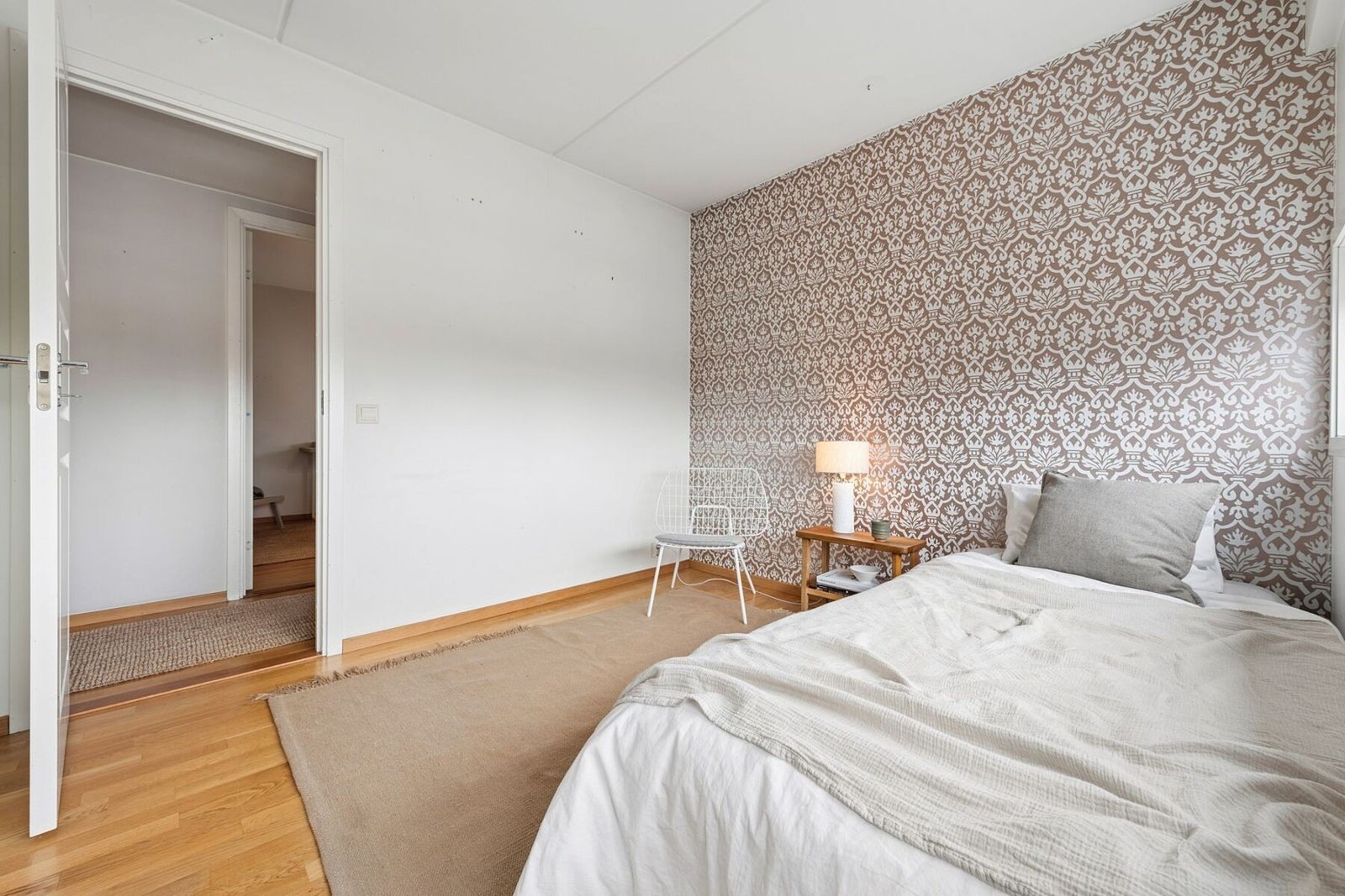 Det er også god plass til både kontorplass og oppbevaringsløsninger, alt etter hvordan du ønsker å innrede. Galleribilde