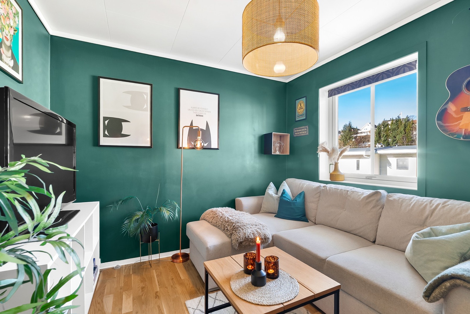 Rommet egner seg fint til bruk som tv-stue, hobbyrom eller kontor. Galleribilde