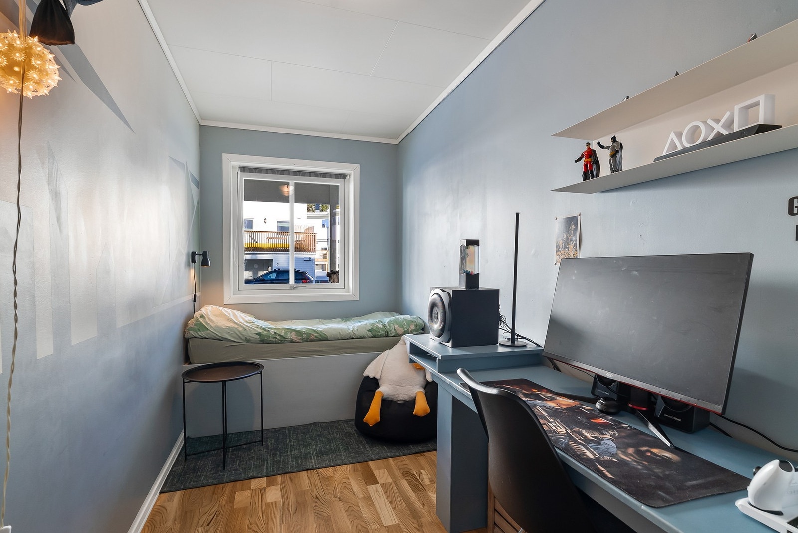 Soverom nr. 2 i 1. etg med plassbygd sengeløsning. Galleribilde