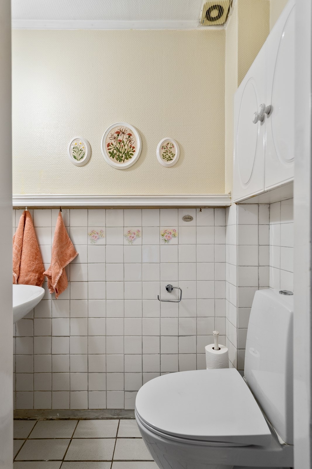 i 2.etasje er det et praktisk toalettrom, i nærhet til soverommene Galleribilde