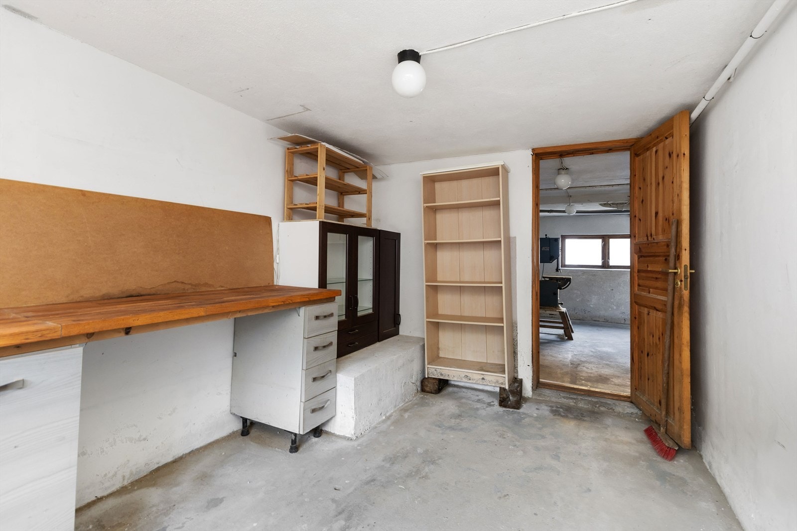 Kjellerrom Galleribilde