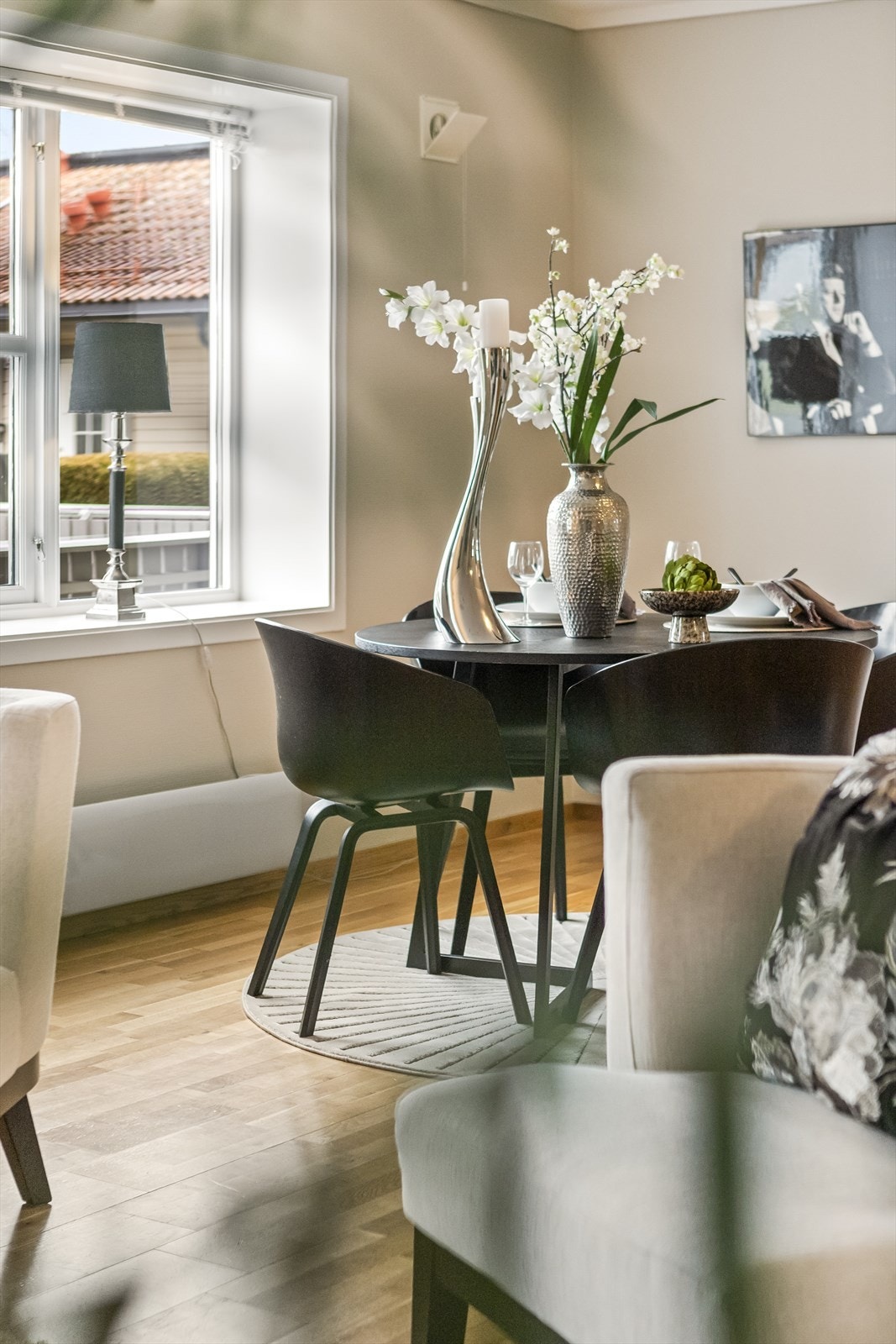 Detaljer fra spiseplassen. Galleribilde