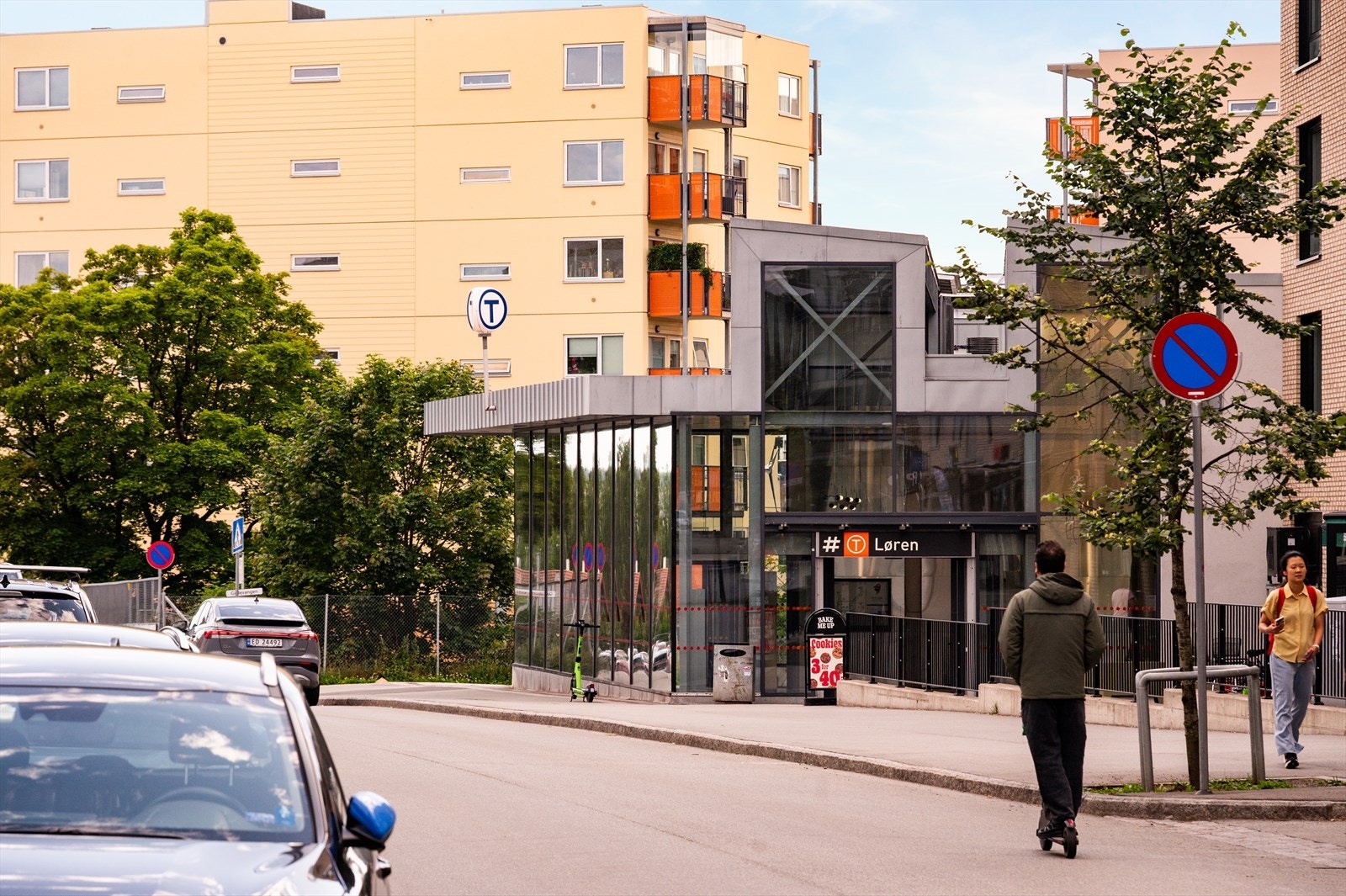 Gode kollektivmuligheter fra Løren T-banestasjon. Galleribilde