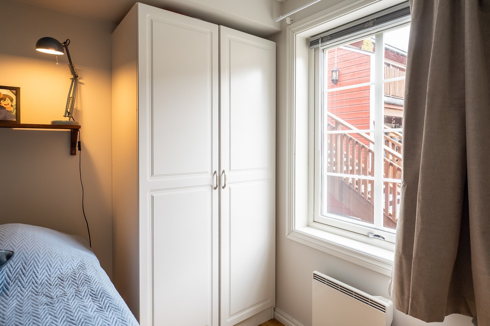 Det ene soverommet er opprinnelig godkjent som bod. Galleribilde