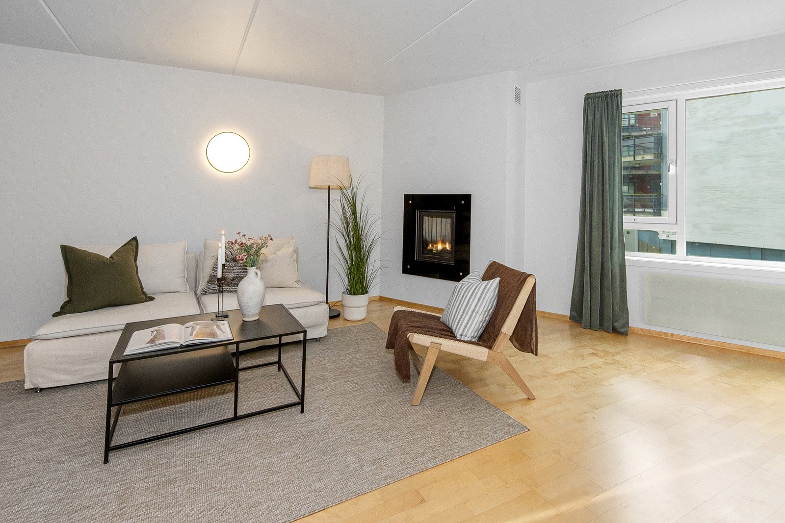 Fra stue. Galleribilde