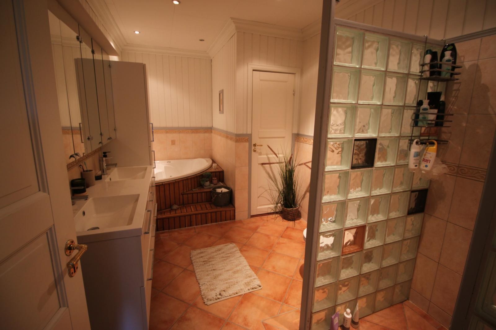 Våningshus Galleribilde