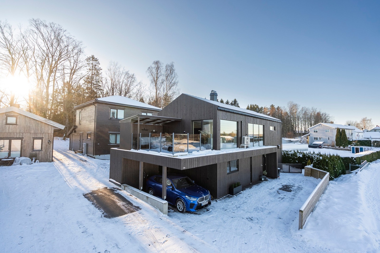 Tor André Selåsdal og EIE eiendomsmegling ønsker velkommen til Hemsbakken 18 b Galleribilde