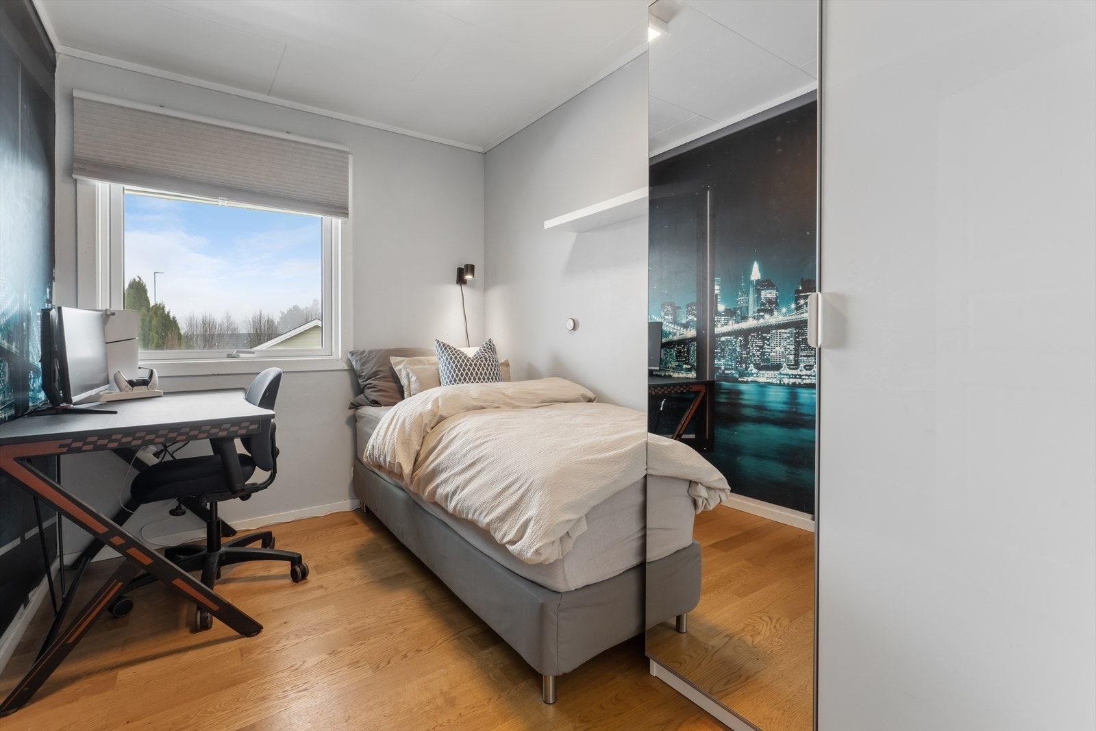 Soverom 3 ligger praktisk samlet med de andre soverommene i samme fløy. Galleribilde