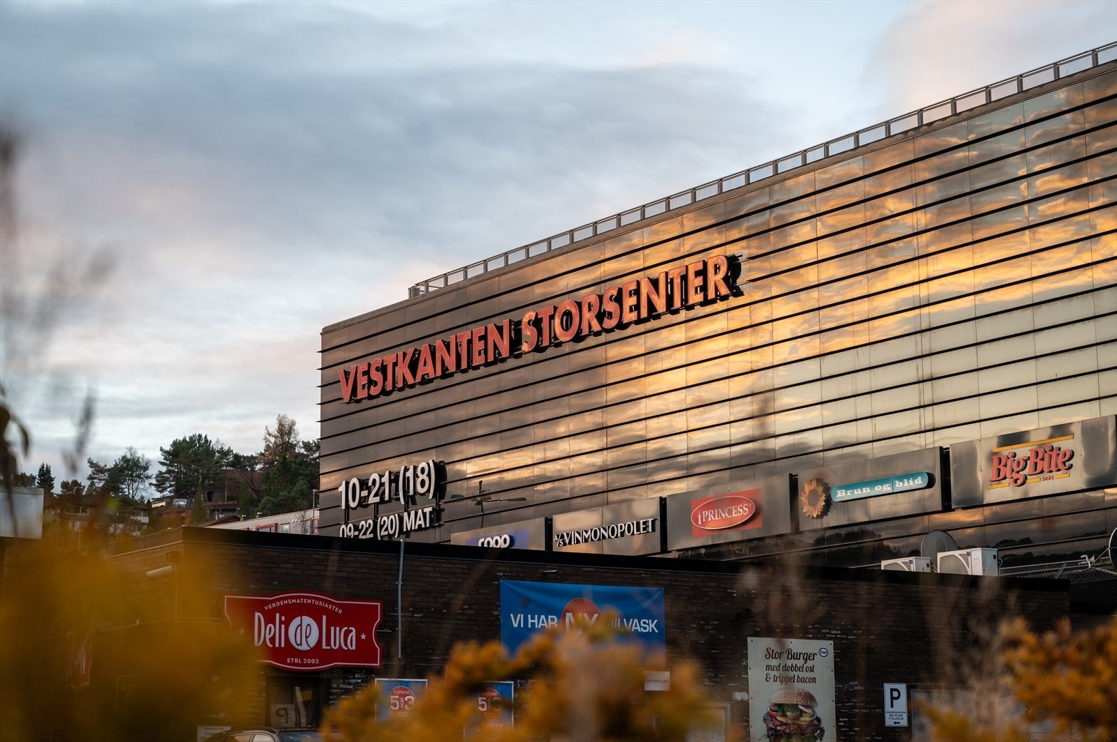 -Vestkanten Storsenter ligger en kort spasertur unna, som har de fleste servicetilbud du skulle trenge i hverdagen- Galleribilde