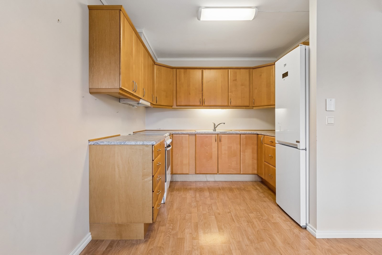 En lettstelt og praktisk leilighet på ett plan med vannbåren gulvvarme i de fleste rom. Galleribilde