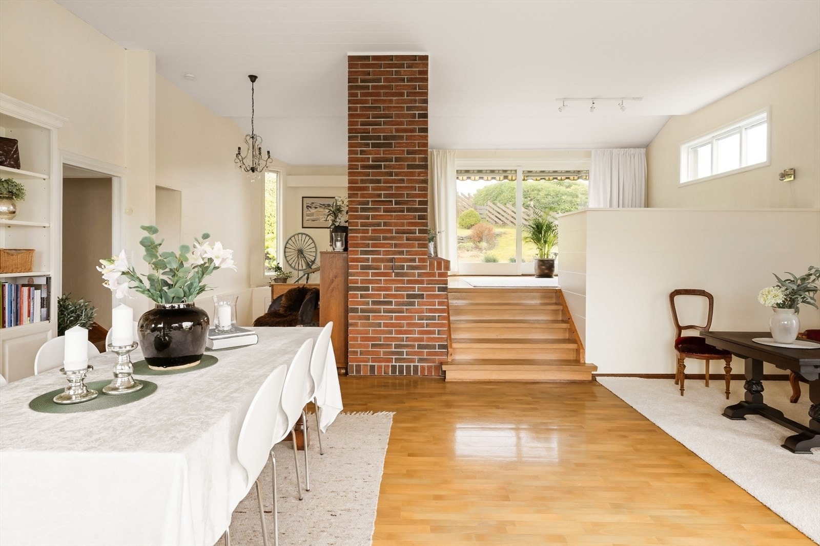 Stuen byr på en god takhøyde. Galleribilde