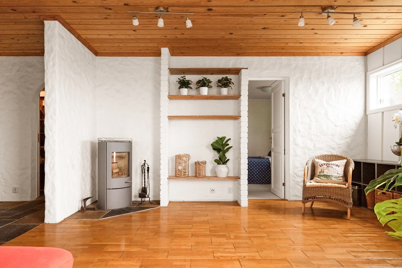 I denne etasjen finner du tre soverom, alle lyse og innbydende med plass til garderobeløsninger. Galleribilde