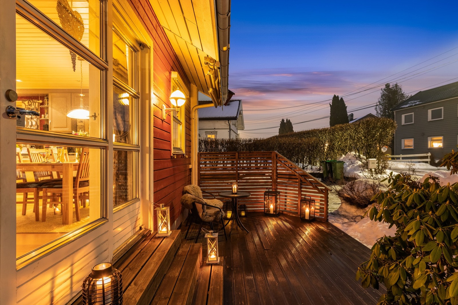 Boligen ligger i et attraktivt boligområde på Fjellhamar i Lørenskog kommune, på grensen til Strømmen. Galleribilde