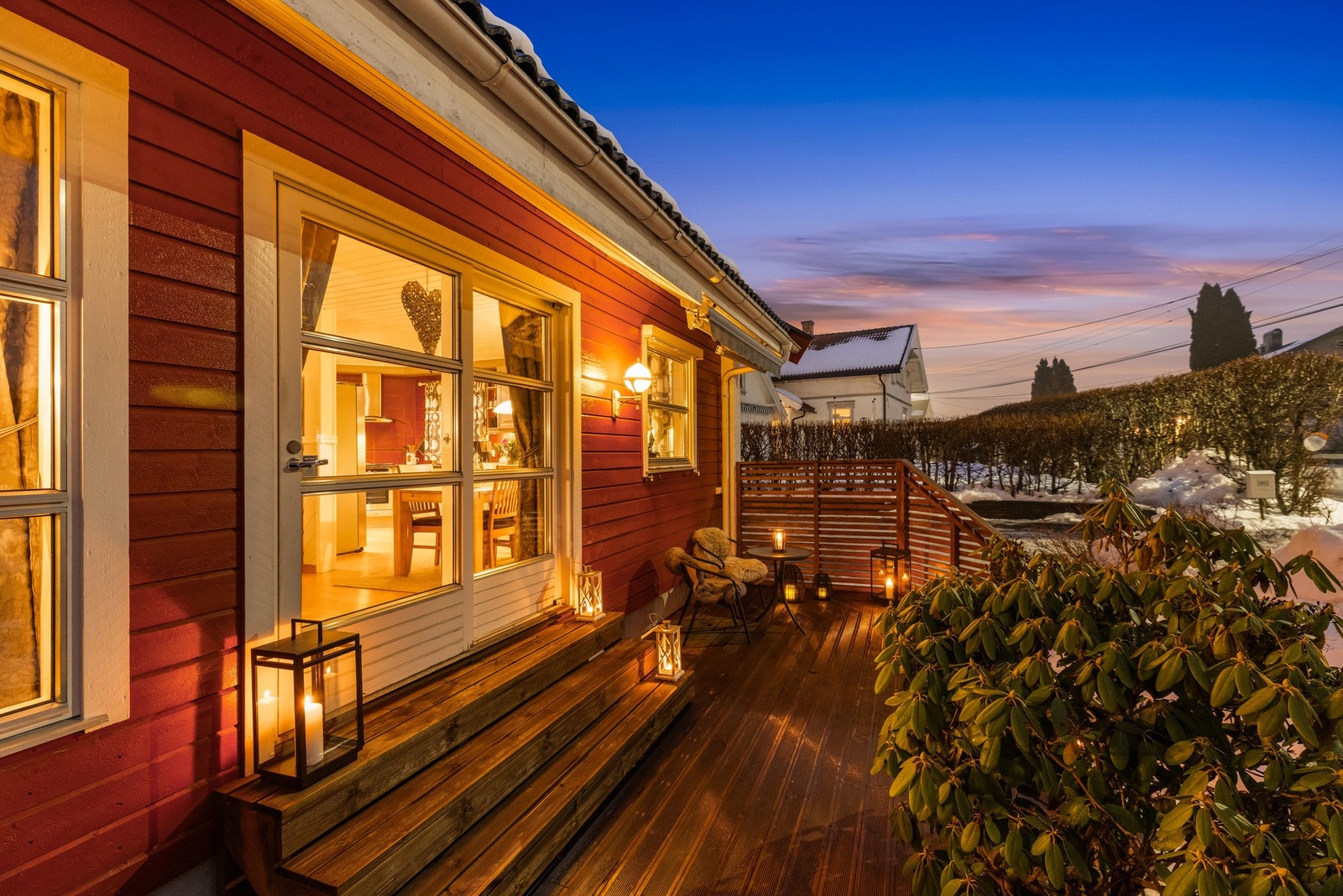 Det er absolutt verdt å komme på et besøk til ditt nye, sjarmerende og familievennlige hjem i Vittenbergveien 22. Galleribilde