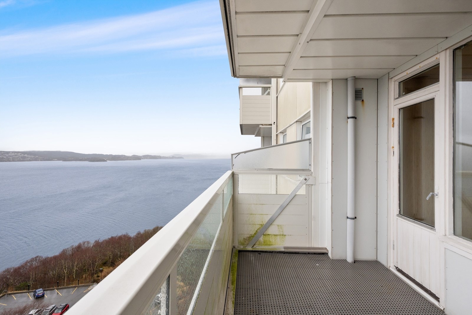 Leiligheten ligger flott til i 9 et. med heisadkomst. Galleribilde