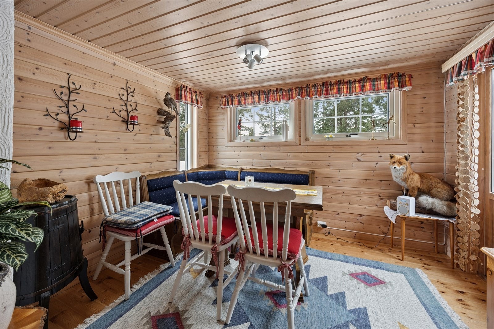 En hyggelig krok for måltider eller spill. Galleribilde