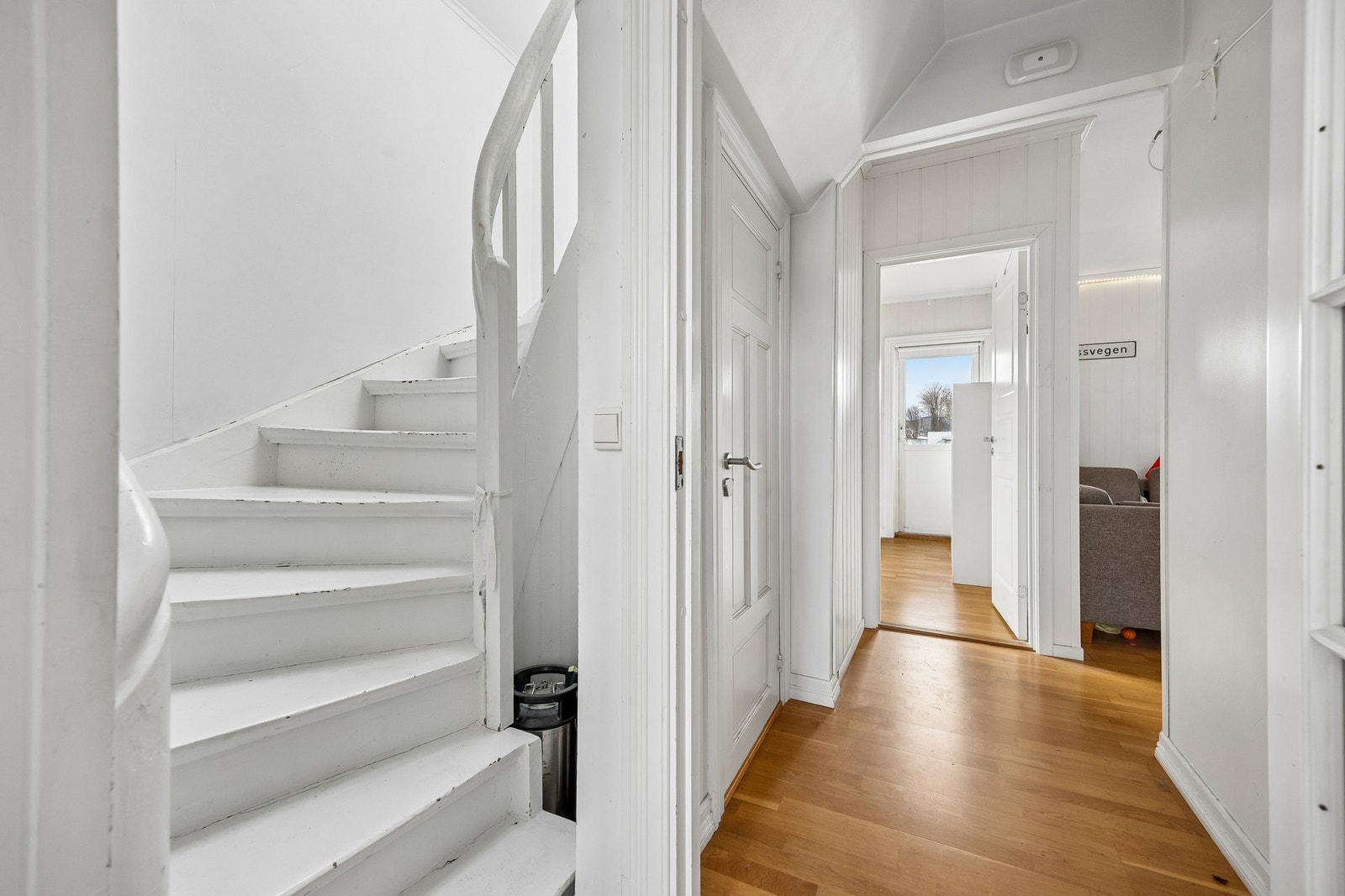 Gang, 2.etasje. Galleribilde