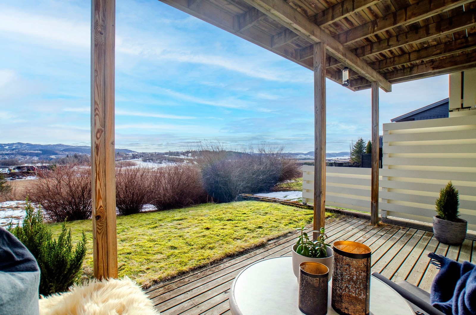 Markterrasse med hageflekk. Galleribilde