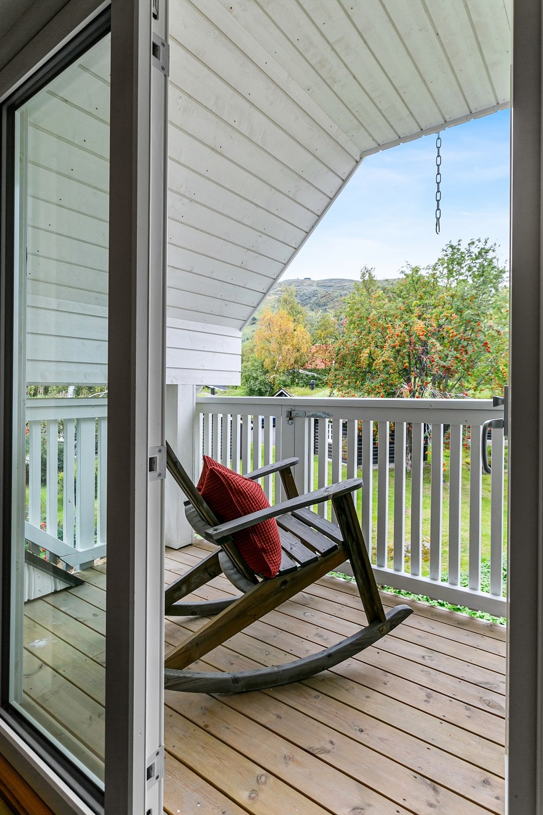 Fra loftstua er det utgang til takoverbygd balkong Galleribilde