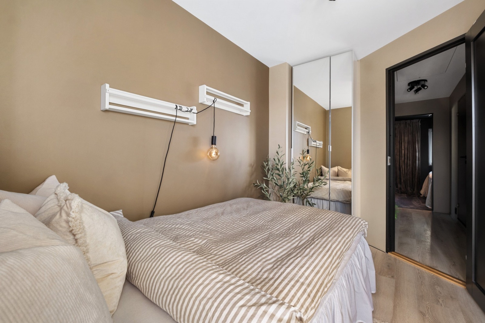 Soverom nr. 3 - Listefritt Galleribilde