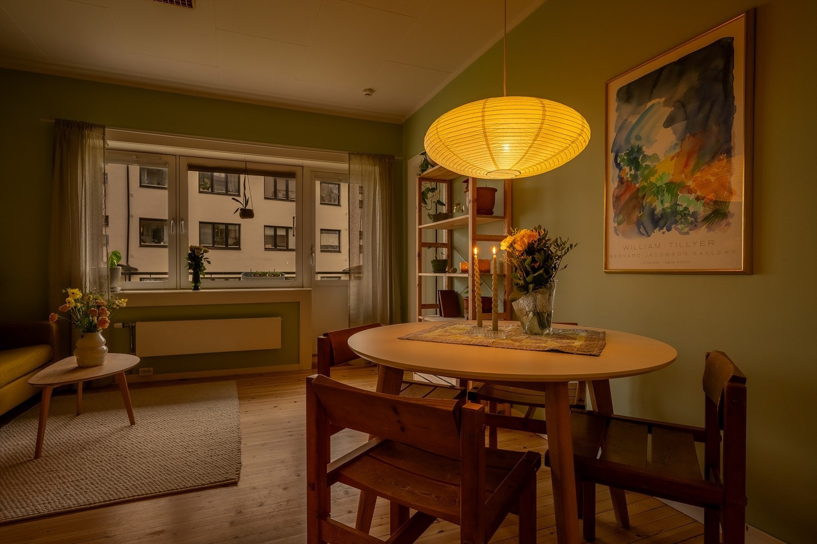 Leiligheten disponerer to boder for lagring, en på loftet og en i kjelleren. Galleribilde