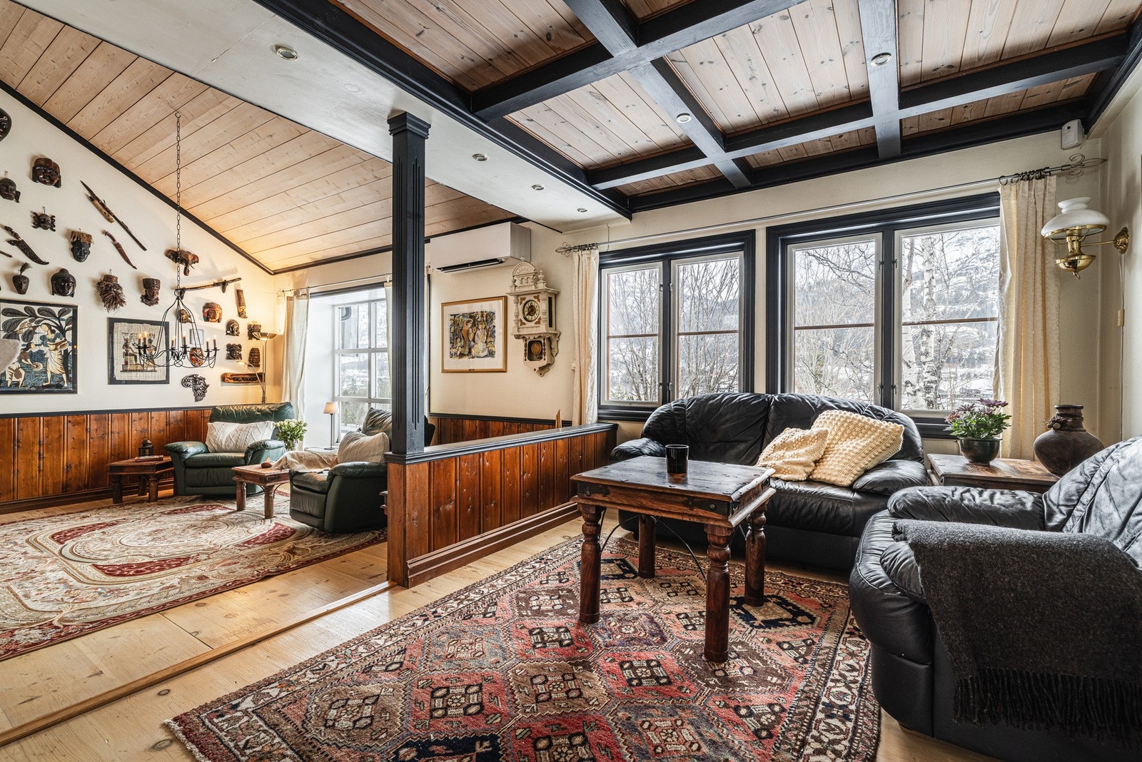 Stuedel med hems. Galleribilde