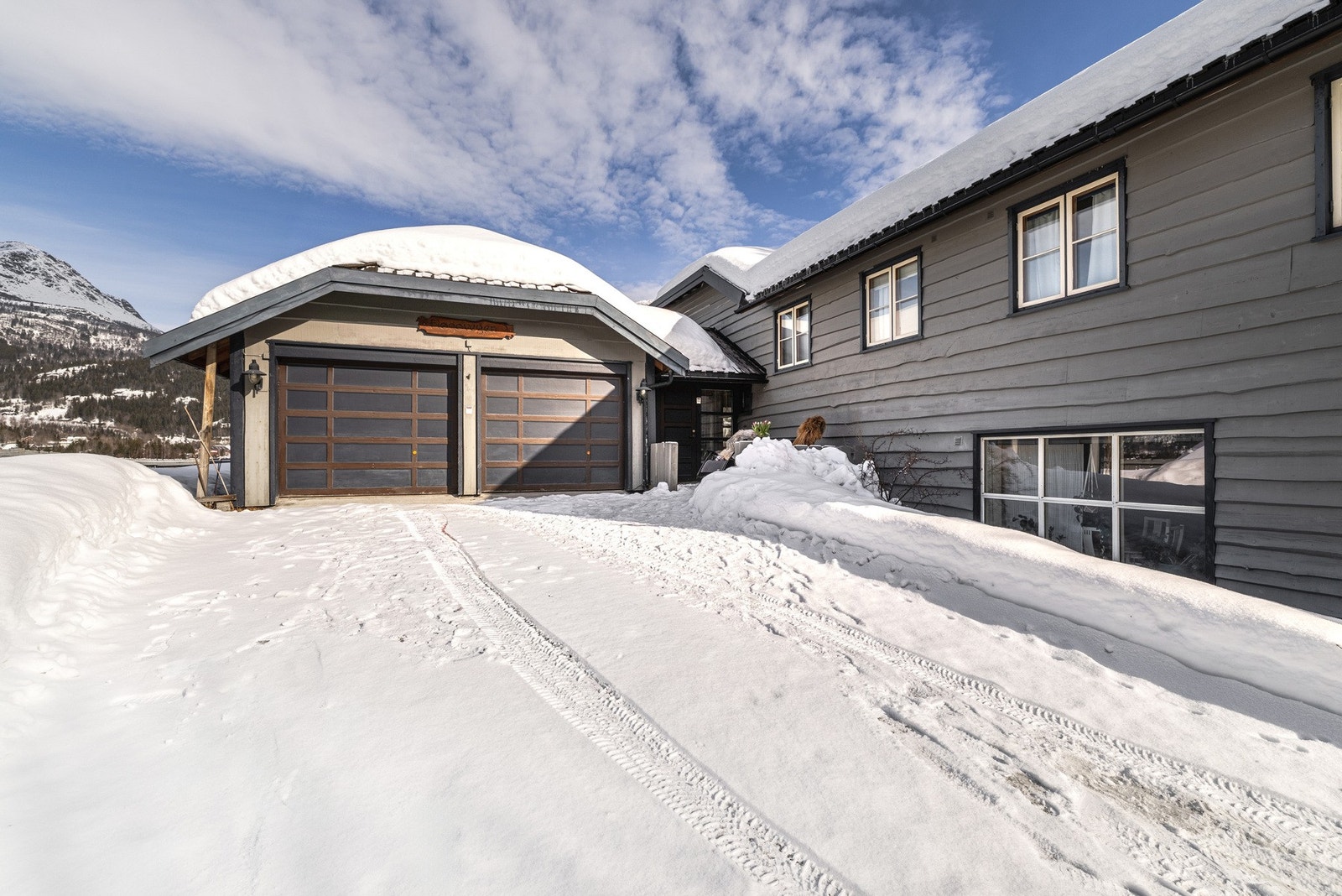 Boligen har en fantastisk beliggenhet og stor potensialet! Galleribilde